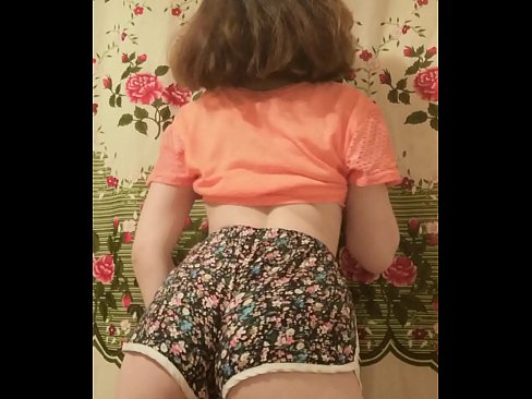 ❤️ Babe żagħżugħa sexy tqaxxir ix-xorts tagħha fuq il-kamera Porn sabiħ fil-porn mt.pornsos-com.ru ❌️❤